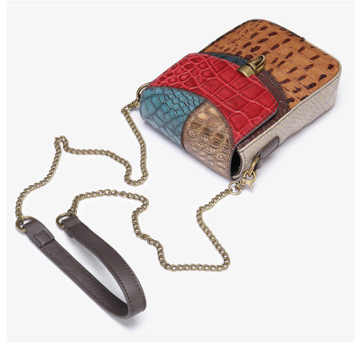 Túi đeo chéo nữ nhỏ gọn BHM7674 Da bò dập nổi họa tiết nhiều màu