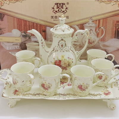 Bộ bình trà sứ phong cách hoàng gia cổ điển màu trắng ngà họa tiết hoa hồng