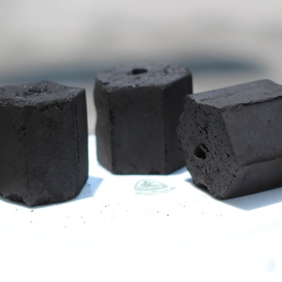 Than gáo dừa không khói chính hãng R2D hộp 4 KG than nướng BBQ an toàn cho sức khoẻ gia đình bạn