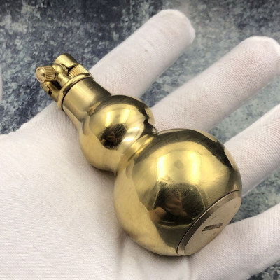 Vỏ Hột Quẹt Bật Lửa Xăng Đá Đồng Z63 Thiết Kế Đẹp Độc Lạ Hình Hồ Lô Màu Vàng Trơn - Dùng Xăng Bấc Đá Cao Cấp