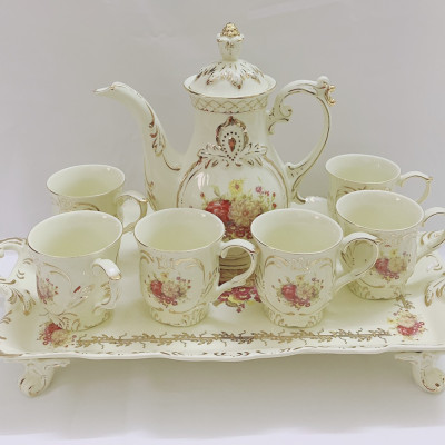 Bộ bình trà sứ phong cách hoàng gia cổ điển màu trắng ngà họa tiết hoa hồng