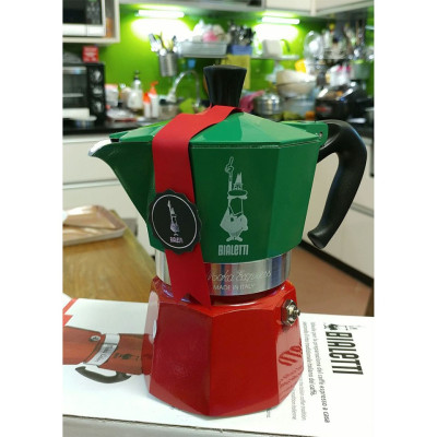Ấm cà phê Ý Bialetti Moka Express phiên bản màu cờ Ý 3 cup | made in Italy