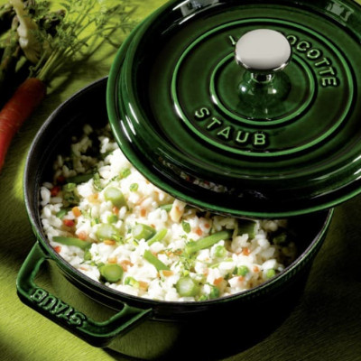 Staub – Nồi tròn màu xanh rêu - 22cm (2.6L)