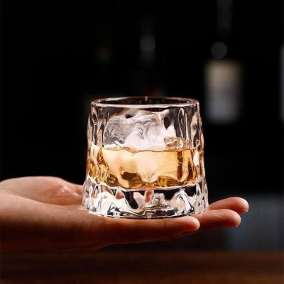 LY THỦY TINH UỐNG RƯỢU CÓ ĐẾ XOAY 360 ĐỘ KHÔNG ĐỔ 160ML ( GIAO VÂN NGẪU NHIÊN ) - VD91