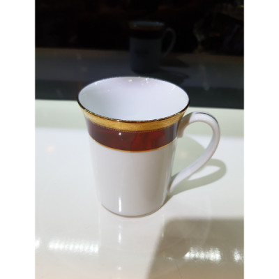Cốc sứ cao cấp Noritake M166-T91332K, màu đỏ vân đá, mạ vàng, dung tích 250ml - Hàng chính hãng