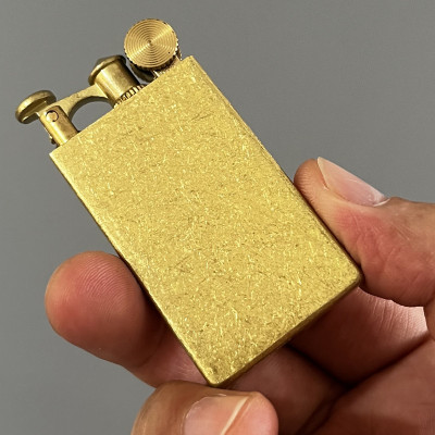 Vỏ Hột Quẹt Bật Lửa Xăng Đá Zorro Z761 Sieu Mỏng Mở Nắp Đánh Lửa Tự Động