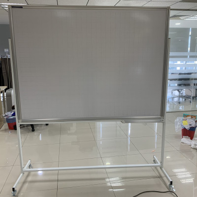 Bảng di động 2 mặt trắng viết bút lông Poly có kẻ ô ly Bavico-1,2x1,6m