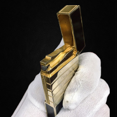 Vỏ Hột Quẹt Bật Lửa Upon D321V Họa Tiết Sơn Mài Đen Kẻ Ngang Đẹp Độc Lạ - Dùng Gas Đá Cao Cấp