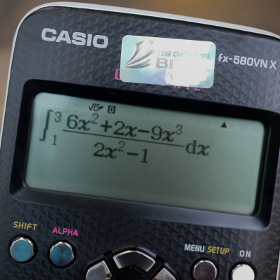 Máy tính Casio FX580VNX - Tặng 01 tập giấy Note Hàn Quốc