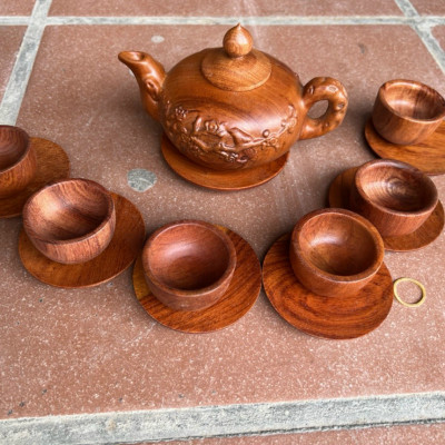 BỘ ẤM CHÉN PHA TRÀ BẰNG GỖ HƯƠNG ĐÁ LIỀN KHỐI 