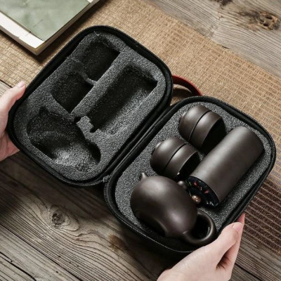 Bộ Bình Trà Tử Sa Mini Có Túi Đựng Đi Du Lịch Tiện Lợi Thích Hợp 2 - 4 Người Dùng Gồm 1 Ấm Trà, 4 Tách, 1 Bình Đựng Trà