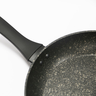 Chảo Đá Hoa Cương Đáy Từ Sunhouse Sfp28B