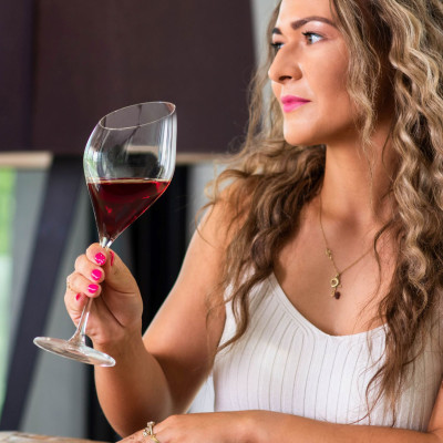 Ly Rượu Vang Đỏ Pha Lê 700ml Mài Vát Rona Handmade