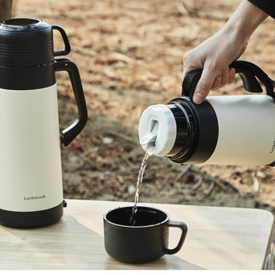 Bình giữ nhiệt Lock&Lock Easy Outdoor Vacuum Bottle màu trắng ngà LHC1484IVY 1,2L - Hàng chính hãng có quai xách, nắp dùng làm cốc nước - JoyMall