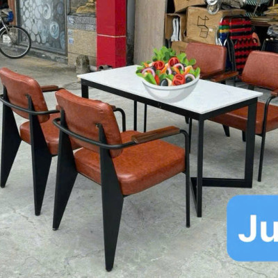 Bộ bàn cafe sắt 4 ghế kèm nệm sang trọng hiện đại Juno Sofa 