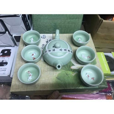 Bộ Ấm chén Ngọc 3D Hình Cá Gồm 1 Ấm và 6 Tách Uống Trà