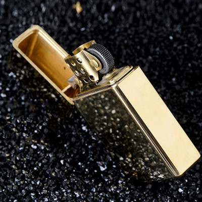 Vỏ Hột Quẹt Bật Lửa Xăng Đá Zorro Z538 Màu Vàng Nhám Đẹp Độc Lạ - Dùng Xăng Bấc Đá Cao Cấp