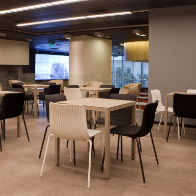 Bàn sofa trang trí màu trắng đơn giản Art phong cách Bắc Âu bàn cafe nhỏ gọn để ngoài trời sắt đúc 100% EASY BOY 53