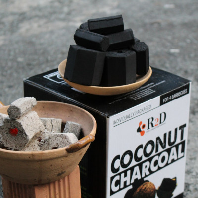 Than gáo dừa không khói chính hãng R2D hộp 4 KG than nướng BBQ an toàn cho sức khoẻ gia đình bạn