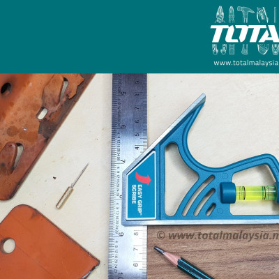 THƯỚC VUÔNG KẾT HỢP CÁN NHỰA 300MM TOTAL TMT653005 - HÀNG CHÍNH HÃNG