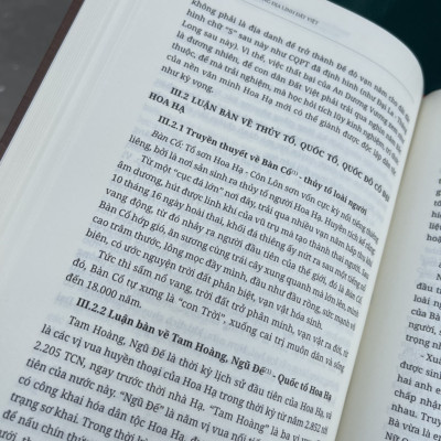 (Bìa cứng) THẮNG ĐỊA THĂNG LONG – ĐỊA LINH ĐẤT VIỆT – Nhóm tác giả Nguyễn Văn Túc, Trần Văn Việt, Nguyễn Gia Chính - Thư viện Nguyễn Văn Hưởng 