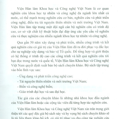 Vi Nấm Biển Tại Trung Bộ Việt Nam: Đa Dạng Và Các Hoạt Chất Sinh Học (Bộ Sách Chuyên Khảo Tài Nguyên Thiên Nhiên Và Môi Trường Việt Nam) (Bìa Cứng)  