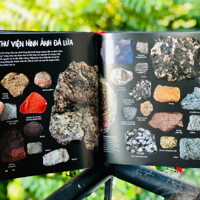 Sách Bách Khoa Toàn Thư - Đá Quý Và Khoáng Sản - Bách Khoa Toàn Thư Bằng Hình Ảnh, Tổng Hợp Kiến Thức Hơn 1000 Mẫu Vật Đá Quý Và Khoáng Sản Trên Thế Giới - Á Châu Books, Bìa Cứng, In Màu