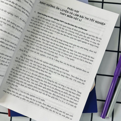 Ôn luyện trắc nghiệm thi tốt nghiệp trung học phổ thông môn Vật lí