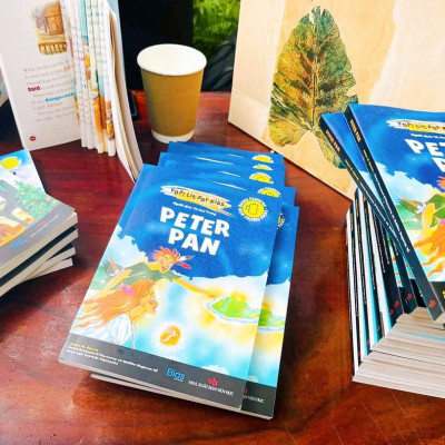 Peter Pan (Song ngữ Anh - Việt) - Tặng kèm postcard