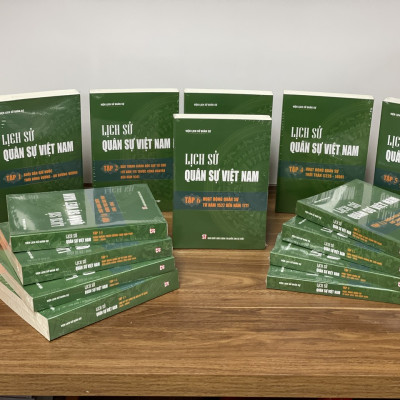 Bộ sách LỊCH SỬ QUÂN SỰ VIỆT NAM (14 tập) – Viện Lịch sử Quân sự Việt Nam, Bộ Quốc phòng - NXB CTQGST