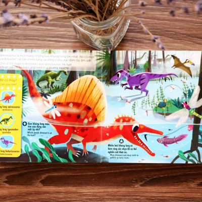 Sách Tương Tác - Sách Chuyển Động - First Explorers - Dinosaurs - Các Loài Khủng Long