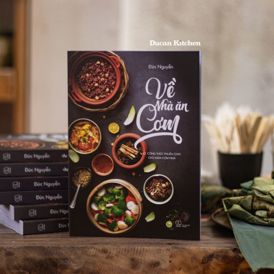 Cẩm Nang Nấu Ăn "Bỏ Túi": Về Nhà Ăn Cơm (40 Công Thức Thuần Chay Cho Mâm Cơm Nhà) - Tặng Kèm Bookmark Green Life