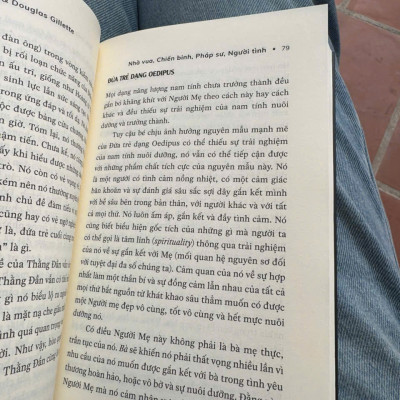 NHÀ VUA, CHIẾN BINH, PHÁP SƯ, NGƯỜI TÌNH – Robert Moore, Douglas Gillette – Cao Việt dịch – Nhã Nam – NXB Thông Tấn