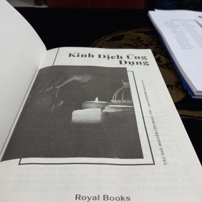 SÁCH KINH DỊCH ỨNG DỤNG ( bao gồm sách và 384 quẻ thẻ được vẽ tay) 