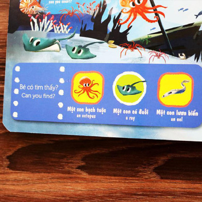 Sách Tương Tác - Sách Chuyển Động - First Explorers - Sea Creatures - Sinh Vật Biển