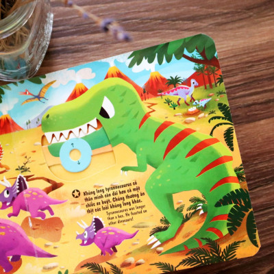 Sách Tương Tác - Sách Chuyển Động - First Explorers - Dinosaurs - Các Loài Khủng Long