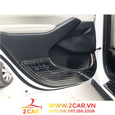 Ốp Tapli Cánh Cửa Xe Kia SELTOS 2020- 2021- 2022, chất liệu TiTan Cao Cấp chống xước tapli