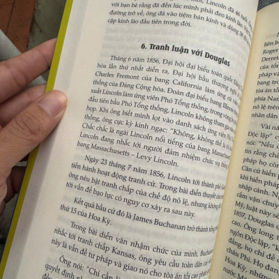 ABRAHAM LINCOLN VÀ NHỮNG ĐIỀU BÍ ẨN - Dale Carnegie - Thanh Hương dịch - Liên Việt