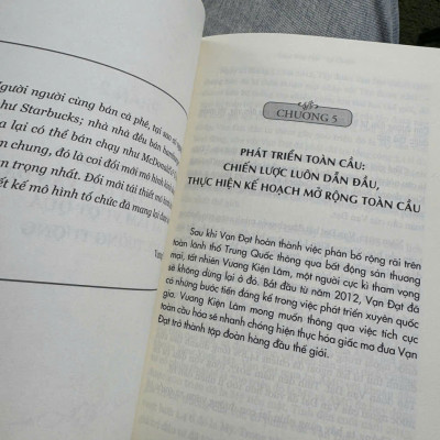 (Bộ sách Chân dung những tỉ phú hàng đầu Trung Quốc) VƯƠNG KIỆN LÂM – Bứt Phá Những Giới Hạn – Nhiều tác giả – Tú Anh dịch – Tân Việt – NXB Dân Trí