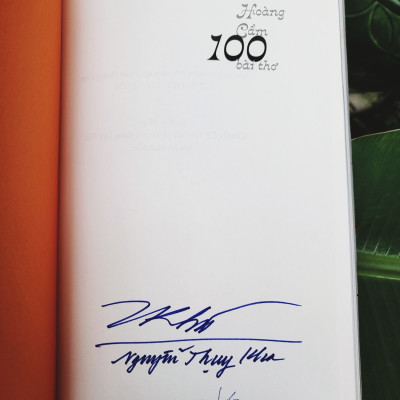 Hoàng Cầm 100 bài - BẢN ĐẶC BIỆT (Bìa cứng giấy kraf, tranh minh hoạ phụ bản màu)