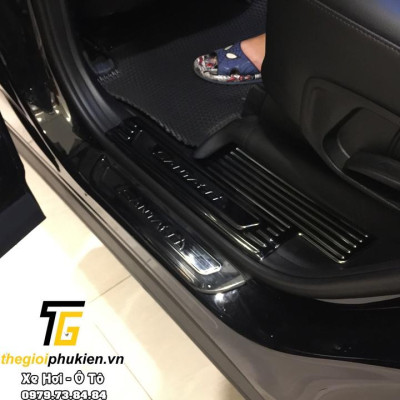 BỘ SẢN PHẨM Nẹp bước chân và ốp chống trầy cốp Hyundai Santafe 2021  - Mẫu Titan