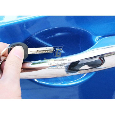 Bộ ốp tay nắm cửa xe cho Toyota Yaris 2019 mạ Crom - Tặng miếng dán trong suốt chống xước hõm cửa