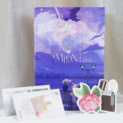 Sơn Trà Nở Muộn (Phiên bản tặng kèm 02 bookmark và 01 postcard)