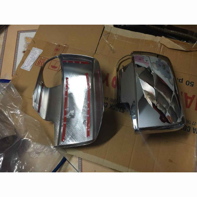 Ốp Trang Trí Gương Chiếu Hậu Mạ Crom Cho Xe - Colorado 2016-2020 Khuyết Đèn Xi Nhan