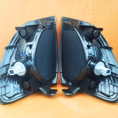 Bộ Đèn Xi Nhan Toyota Land Cruiser J100/FZJ105 (2002-2007)