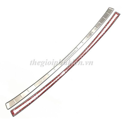 BỘ SẢN PHẨM Nẹp bước chân và ốp chống trầy cốp Mitsubishi Xpander - Mẫu Inox