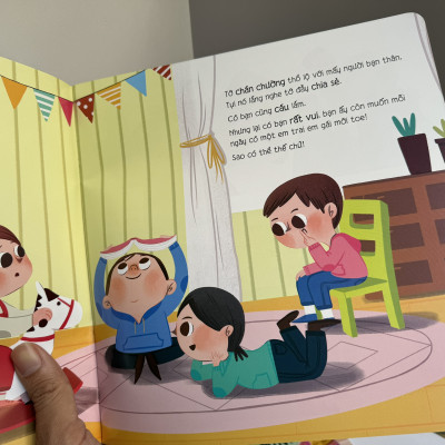 [Tranh minh họa, in màu] Combo 4 cuốn GIÁO DỤC GIỚI TÍNH MẪU GIÁO TIỂU HỌC - TỚ BẢO VỆ CƠ THỂ MÌNH - TỚ CẢM THẤY THẾ NÀY - TỚ SẮP CÓ EM - YÊU THƯƠNG VÀ TRÁCH NHIỆM - Hồ Nguyệt - Khánh Nguyên dịch - Nhã Nam - NXB Hà Nội.