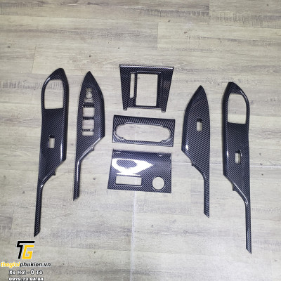 Bộ ốp trang trí nội thất Toyota Veloz vân Carbon cao cấp