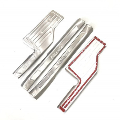 Bộ Ốp bậc cửa, Nẹp bước chân INOX dành cho xe Toyota Rush - Bên trong