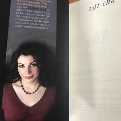 Vật Chủ - Stephenie Meyer (tái bản) (tặng kèm bookmark)